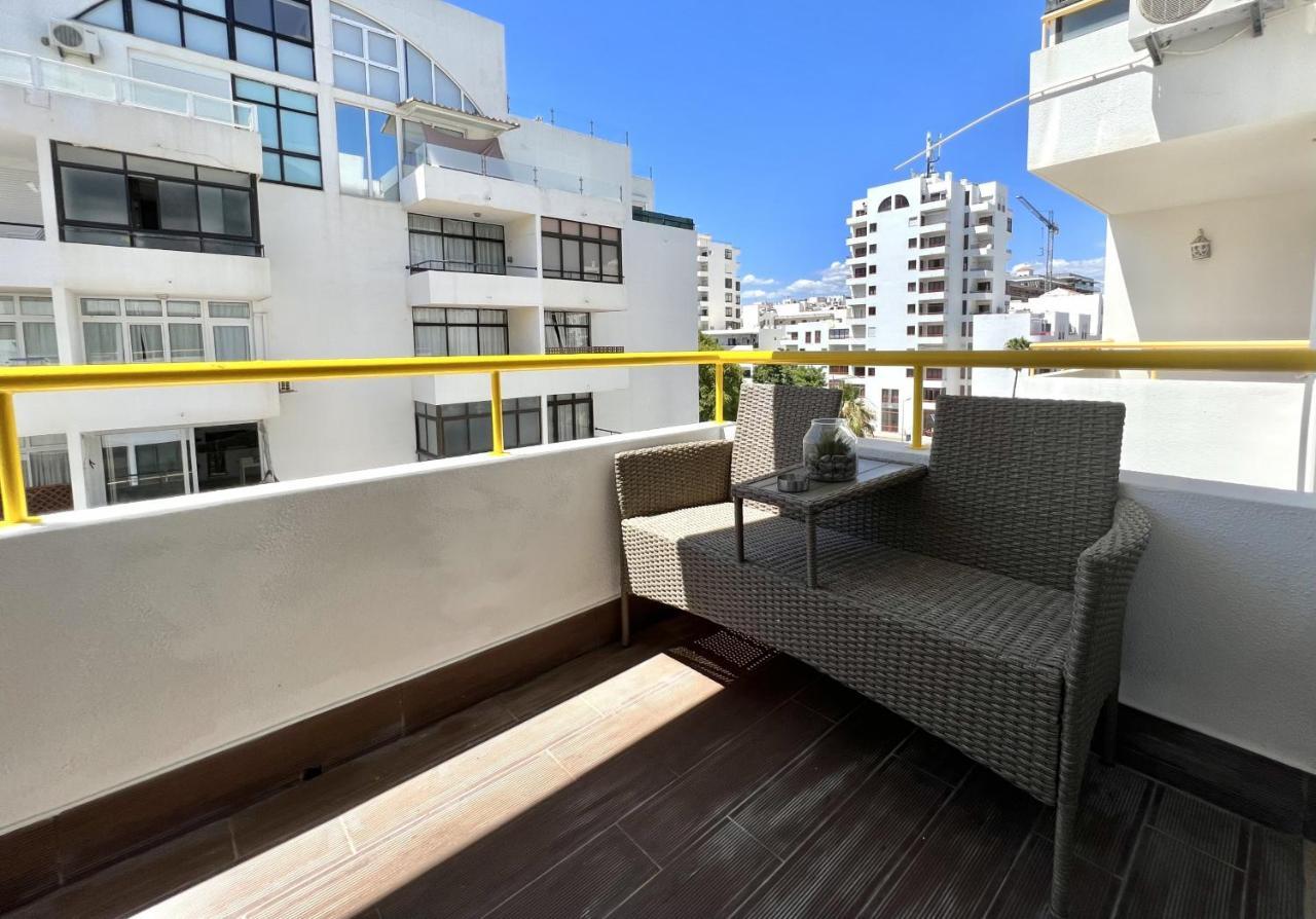 Miral 4 - 100 Mtr To Beach By Hd Properties Quarteira Kültér fotó